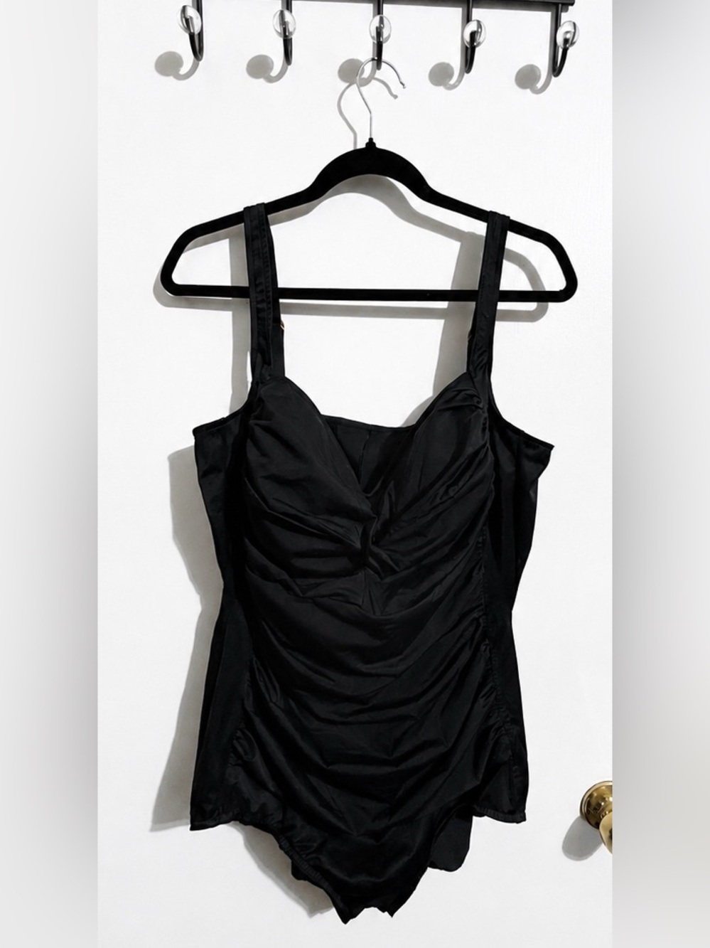 TrimShaper Black Ruched Twist Front One-Piece Swimsuit – Size 22W –New With Tags